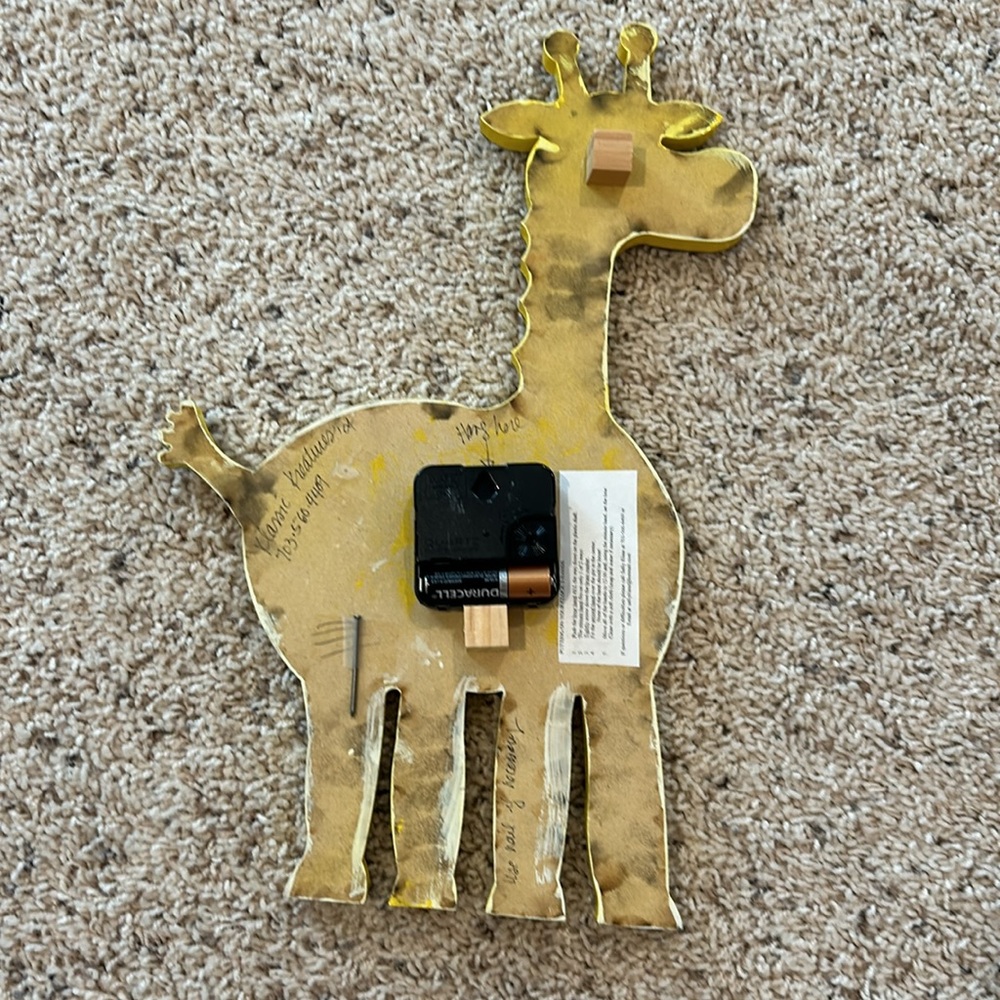Giraffe clock - Picture 2 of 6
